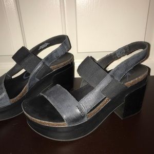OTBT women’s shoes